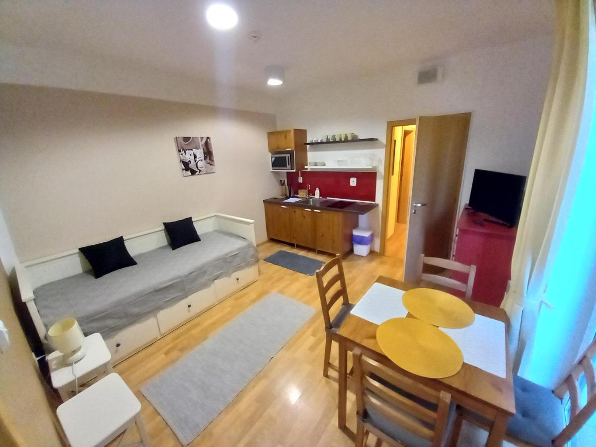 Apartmany Margo Sun Martinske Hole Exterior foto